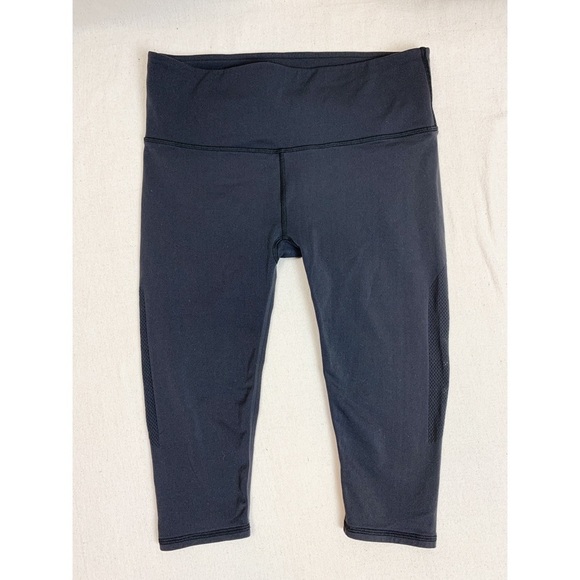 lululemon Black Reveal Crop 15" Size 10 - Picture 1 of 9